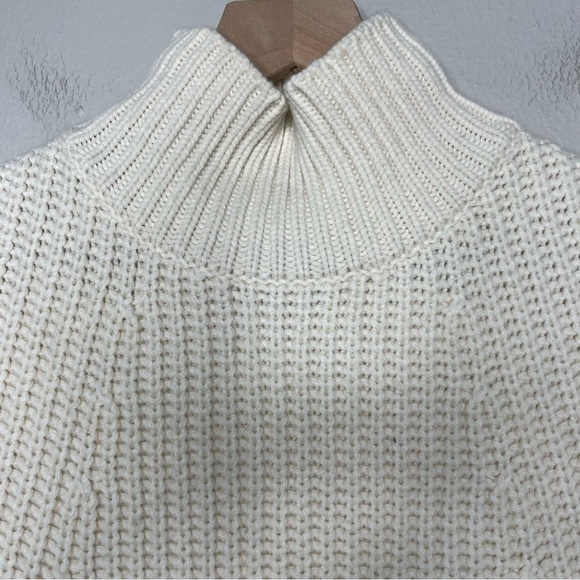 J. Crew Women Sweater XS Merino Wool Chunky Knit Oversized Turtleneck Pocket - Picture 8 of 10